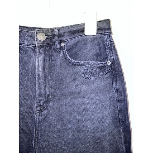 AMERICAN EAGLE Womens Black Wash Distressed Mom Straight Jeans Size 6 Short - Picture 3 of 15